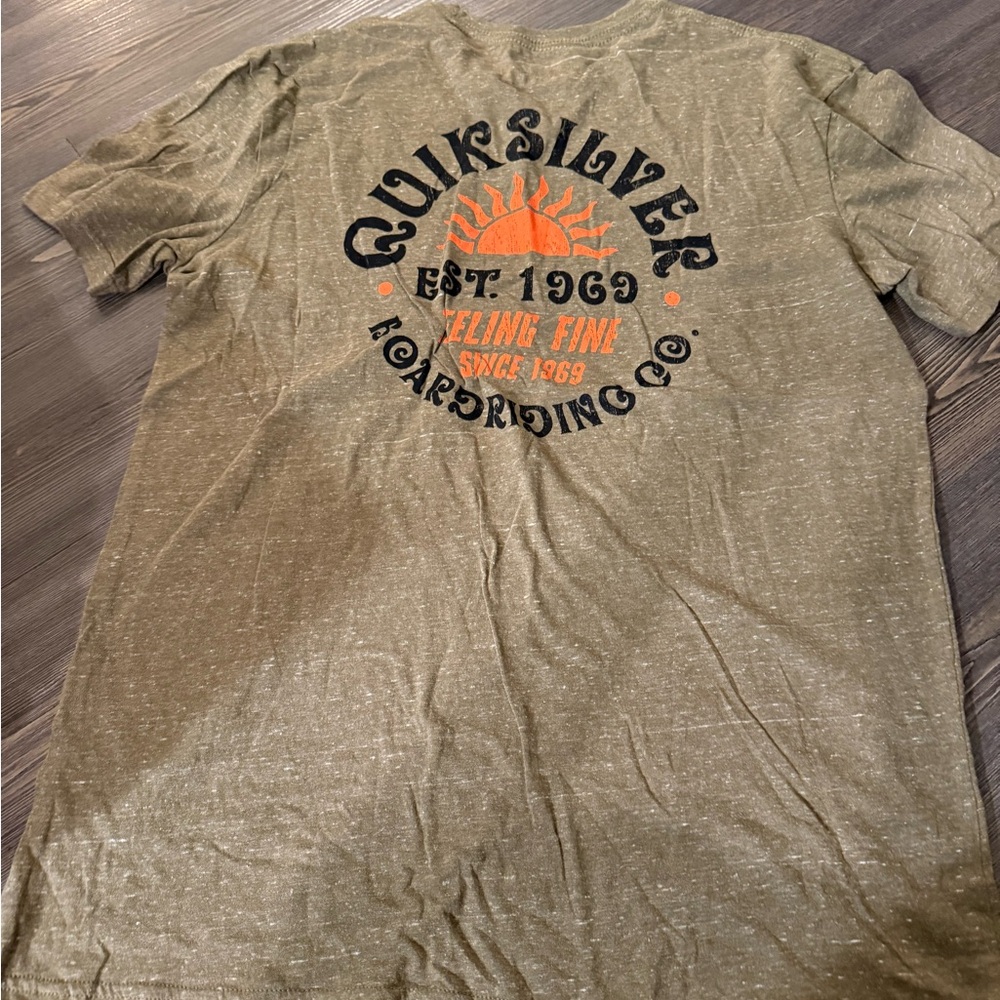 Quiksilver Olive Graphic Men's Tee